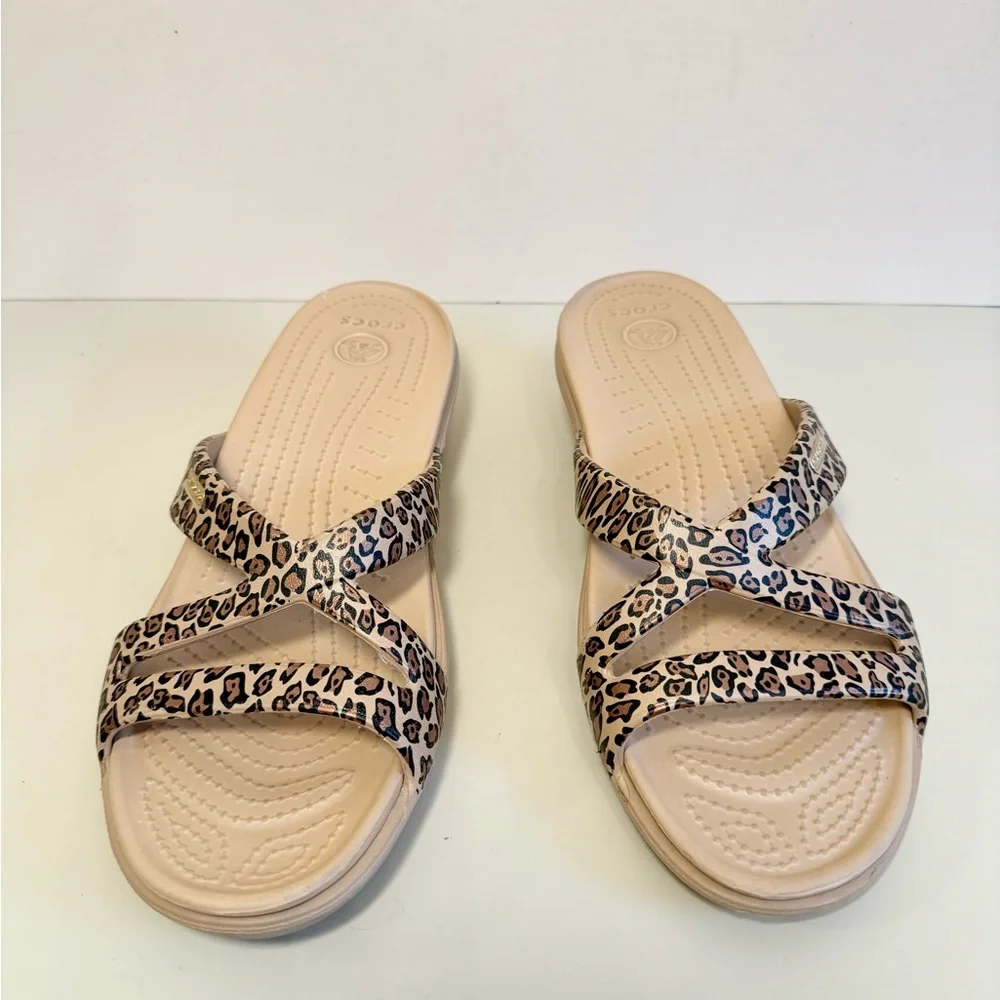 Crocs Patricia II Leopard Wedge‎ Sandals Women's Size 10